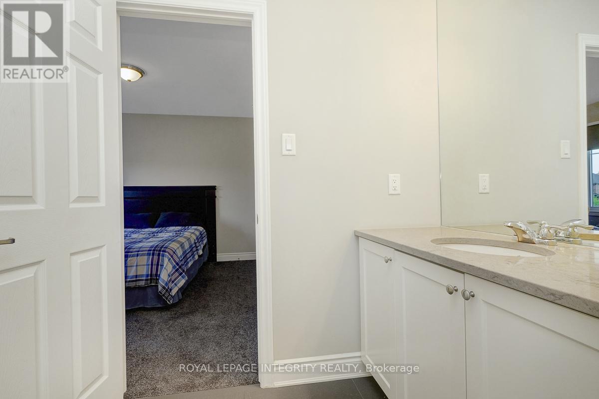 547 Parade Drive, Ottawa, Ontario  K2S 0X8 - Photo 34 - X12454539