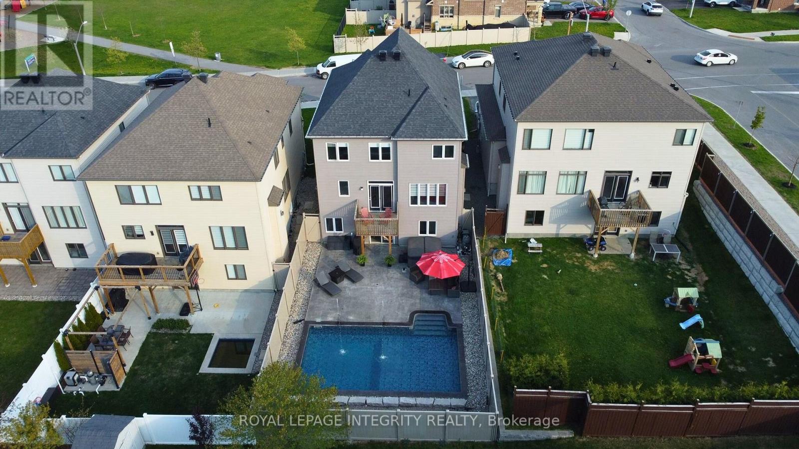 547 Parade Drive, Ottawa, Ontario  K2S 0X8 - Photo 48 - X12454539