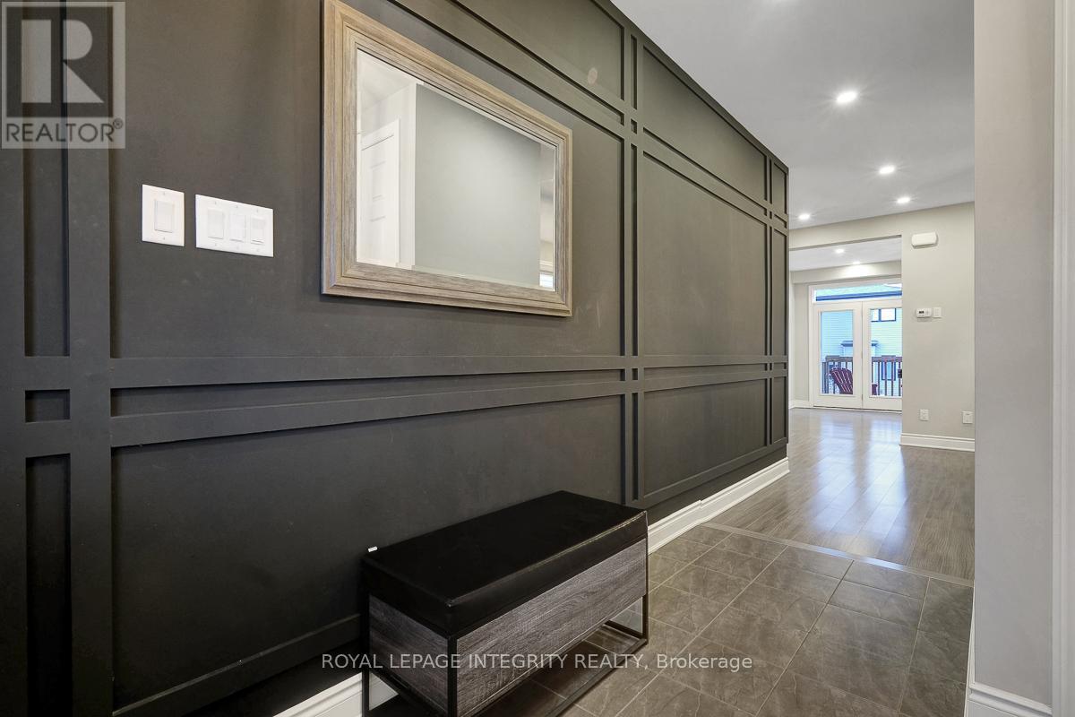 547 Parade Drive, Ottawa, Ontario  K2S 0X8 - Photo 5 - X12454539