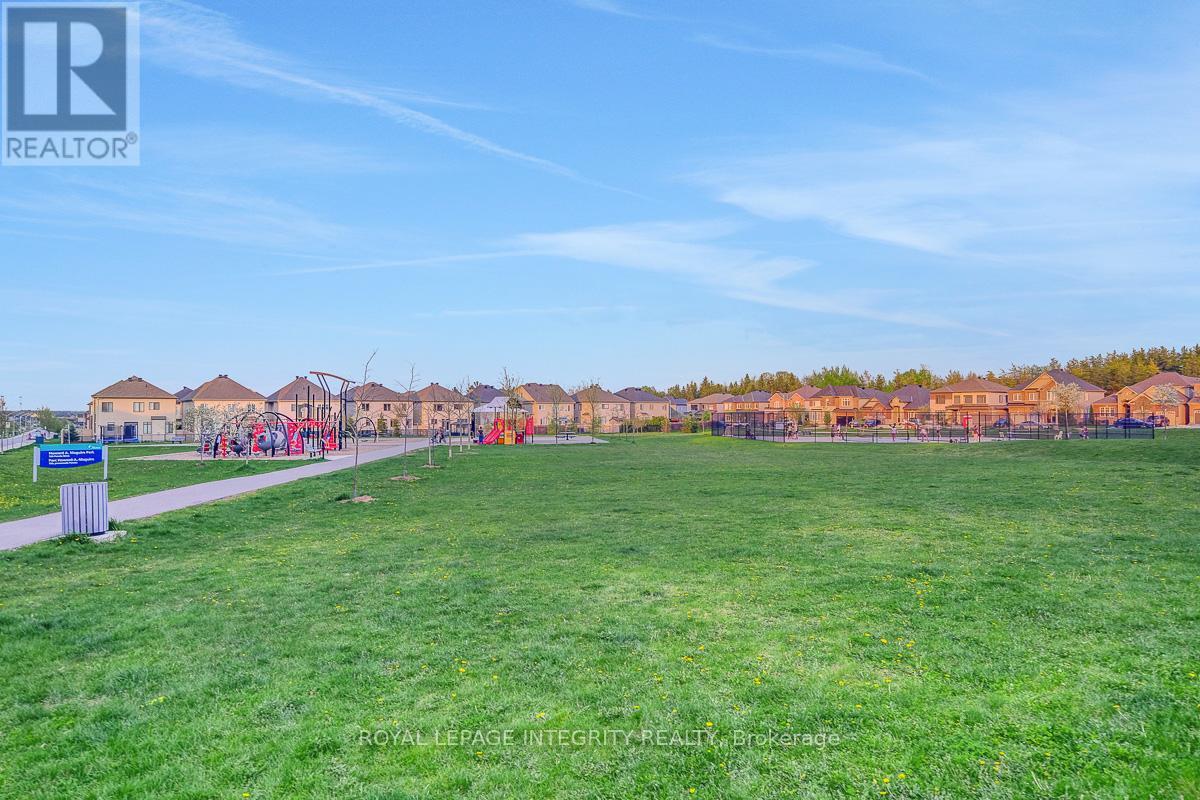 547 Parade Drive, Ottawa, Ontario  K2S 0X8 - Photo 46 - X12454539