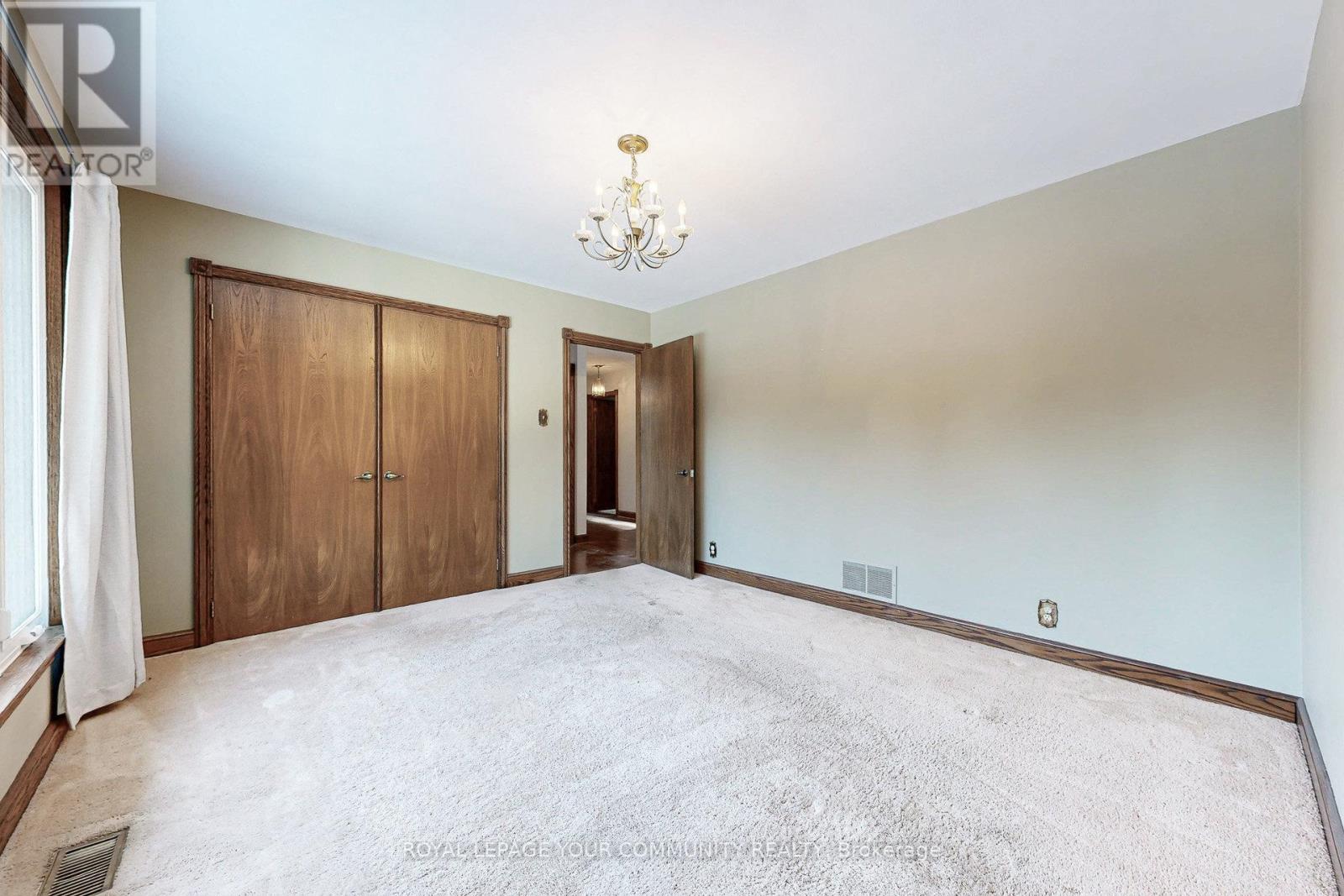 231 Ridge Road, Aurora, Ontario L4G 0M3 - Photo 15 - N12616698