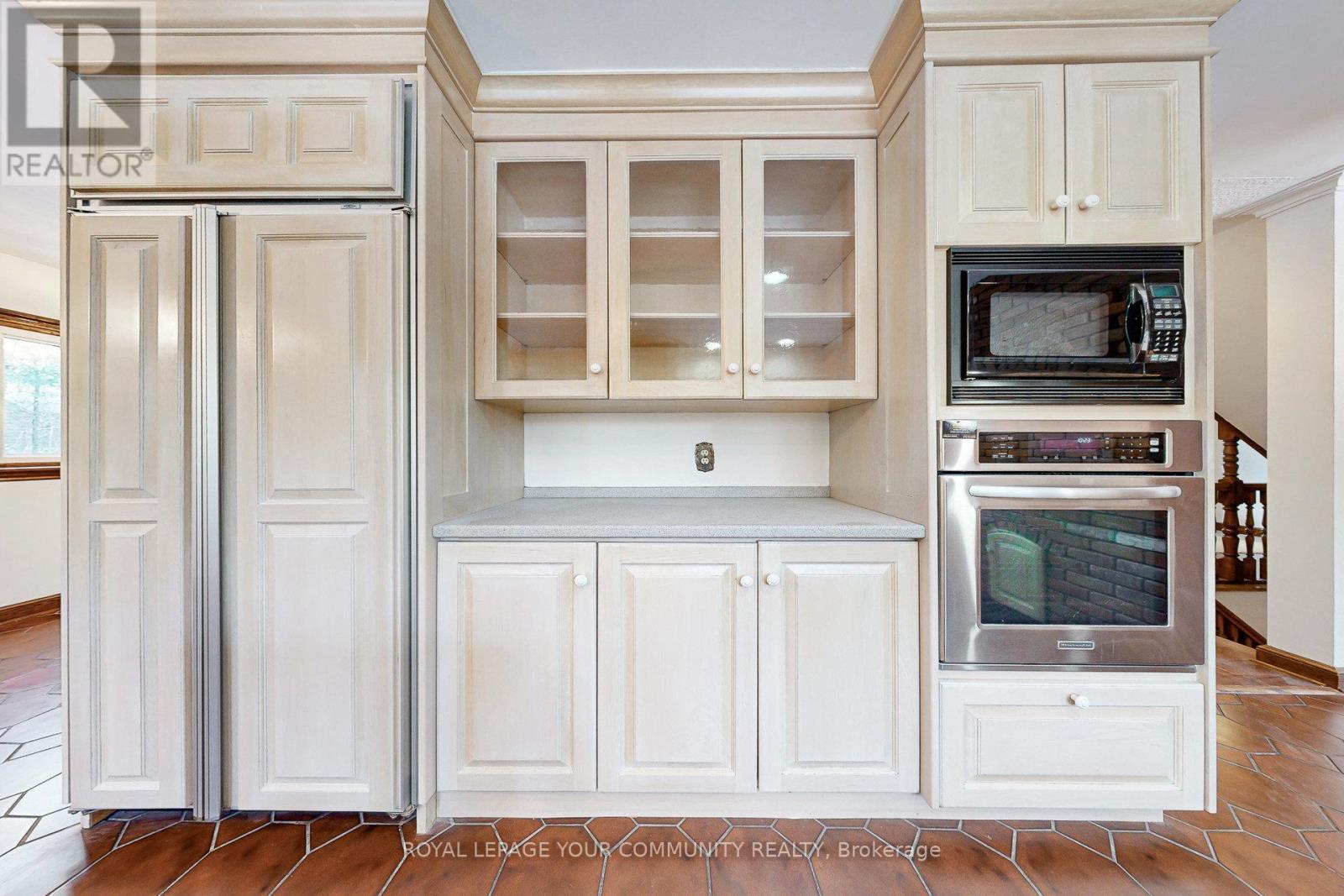 231 Ridge Road, Aurora, Ontario L4G 0M3 - Photo 9 - N12616698