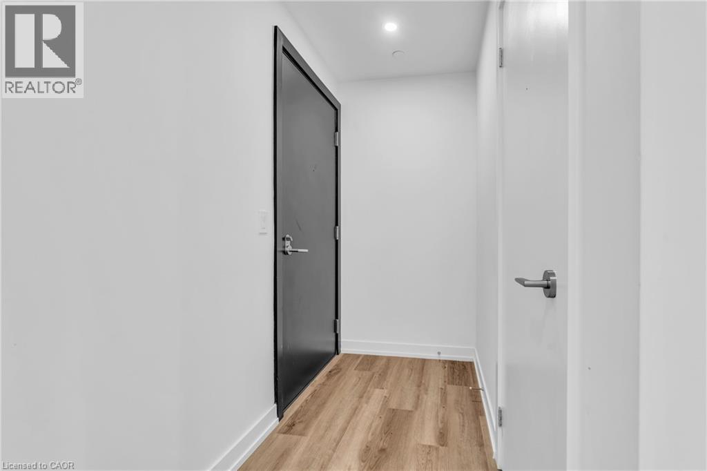 15 Wellington Street S Unit# 1906, Kitchener, Ontario  N2A 4L2 - Photo 2 - 40793361