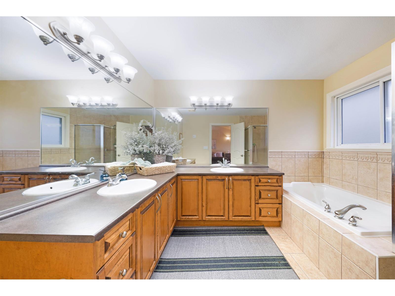 15777 109a Avenue, Surrey, British Columbia V4N 5G1 - Photo 17 - R3073250