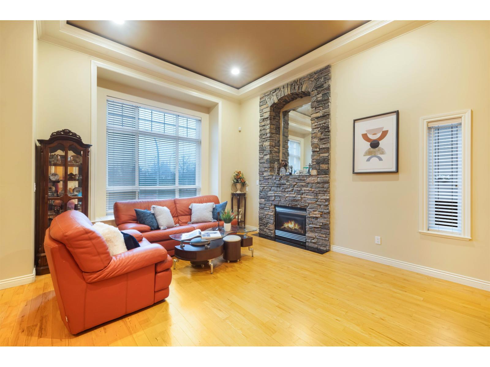 15777 109a Avenue, Surrey, British Columbia V4N 5G1 - Photo 2 - R3073250