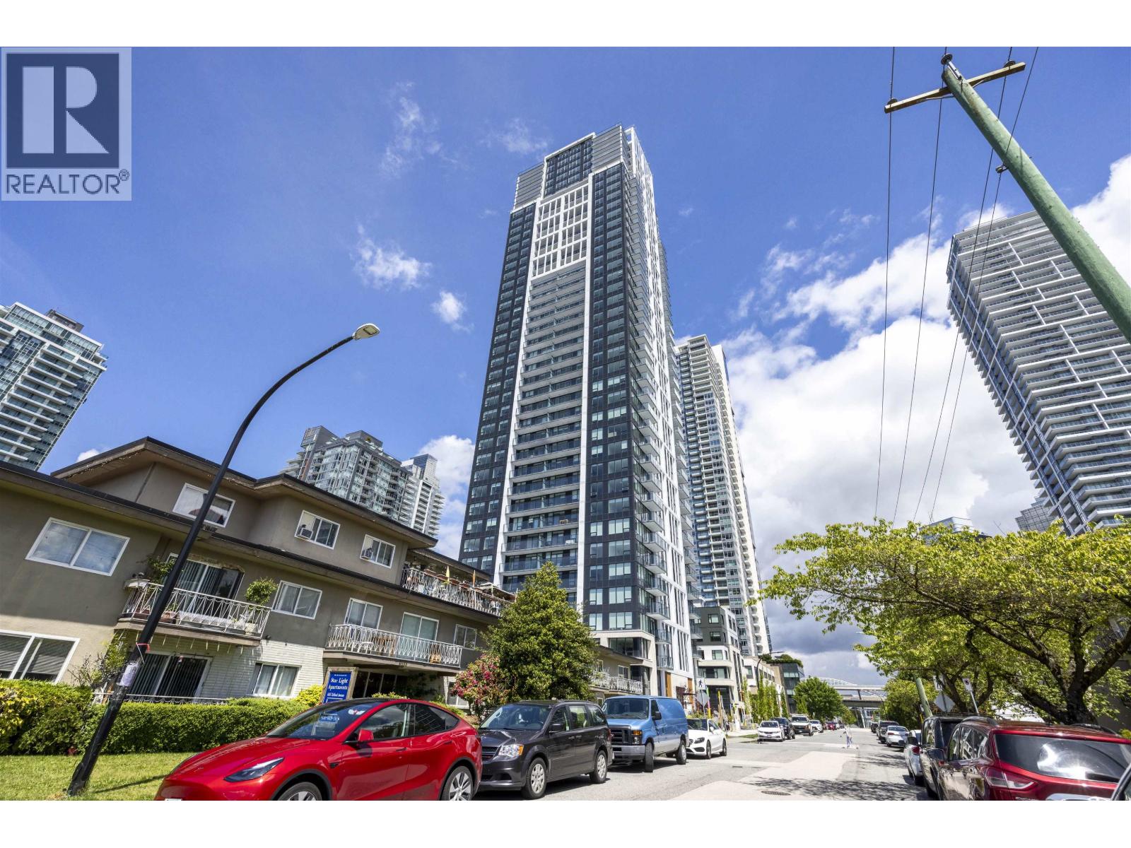 1601 6537 Telford Avenue, Burnaby, British Columbia V5H 0K9 - Photo 1 - R3073178