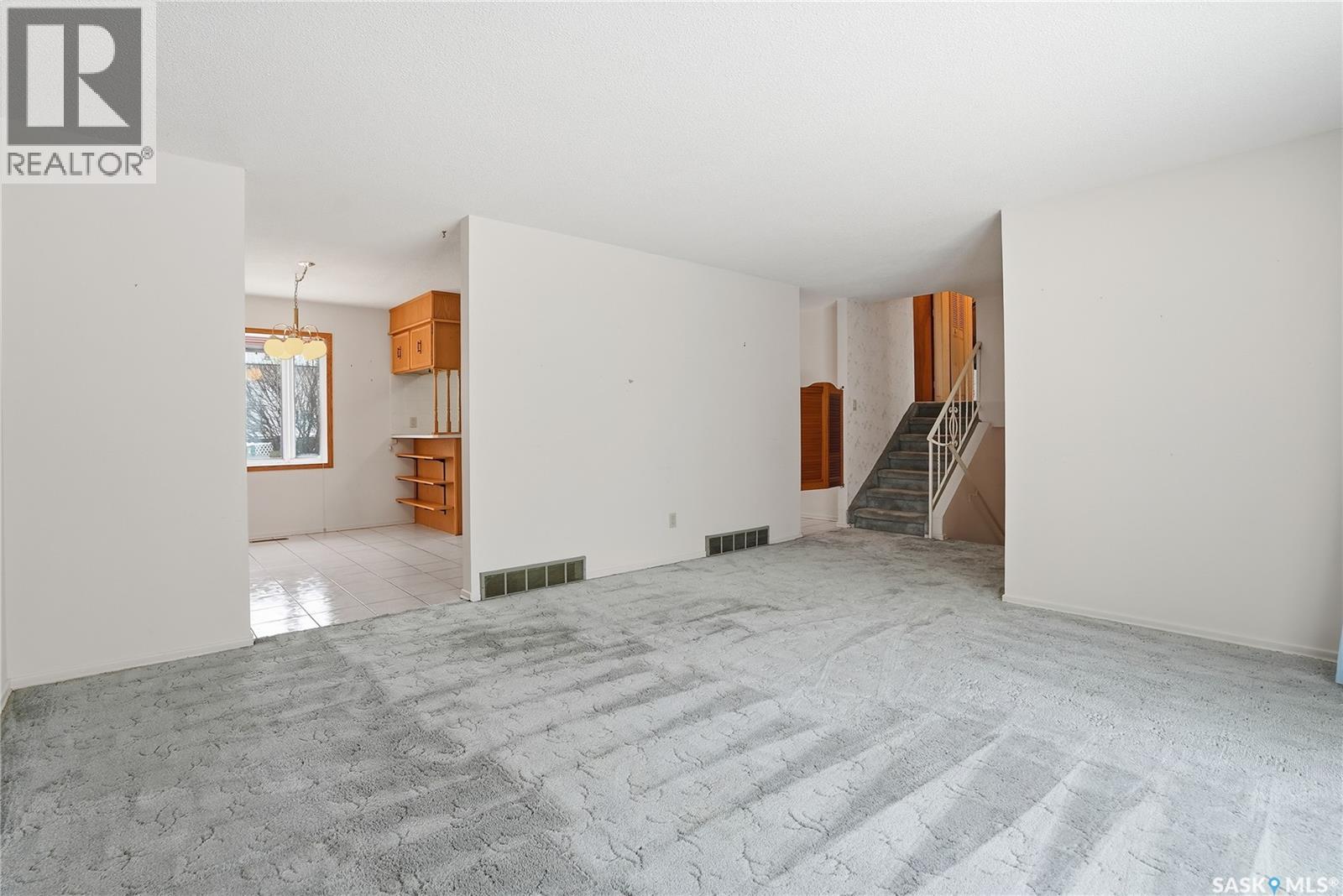 50 Rawson Crescent, Saskatoon, Saskatchewan  S7H 3X3 - Photo 6 - SK025528