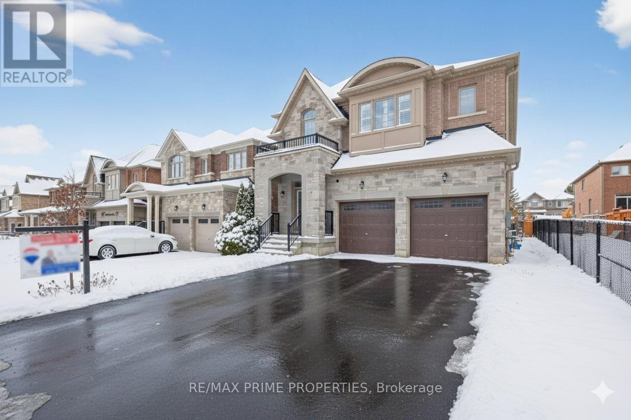 32 FREDERICK TAYLOR WAY, East Gwillimbury, Ontario