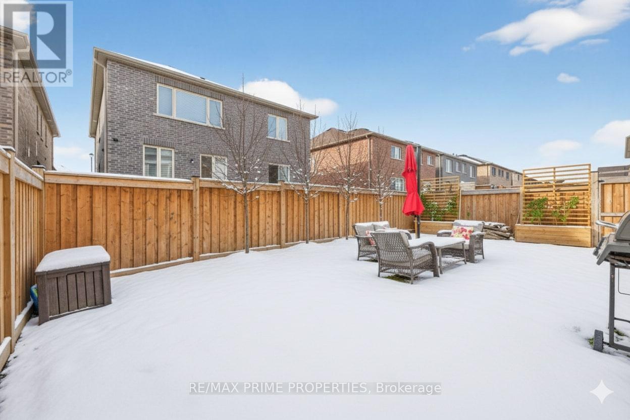 32 Frederick Taylor Way, East Gwillimbury, Ontario  L0G 1M0 - Photo 24 - N12476615