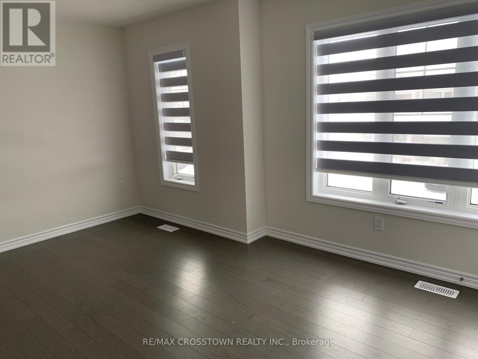 20 Rochester Drive, Barrie, Ontario  L9S 2Z8 - Photo 17 - S12453633