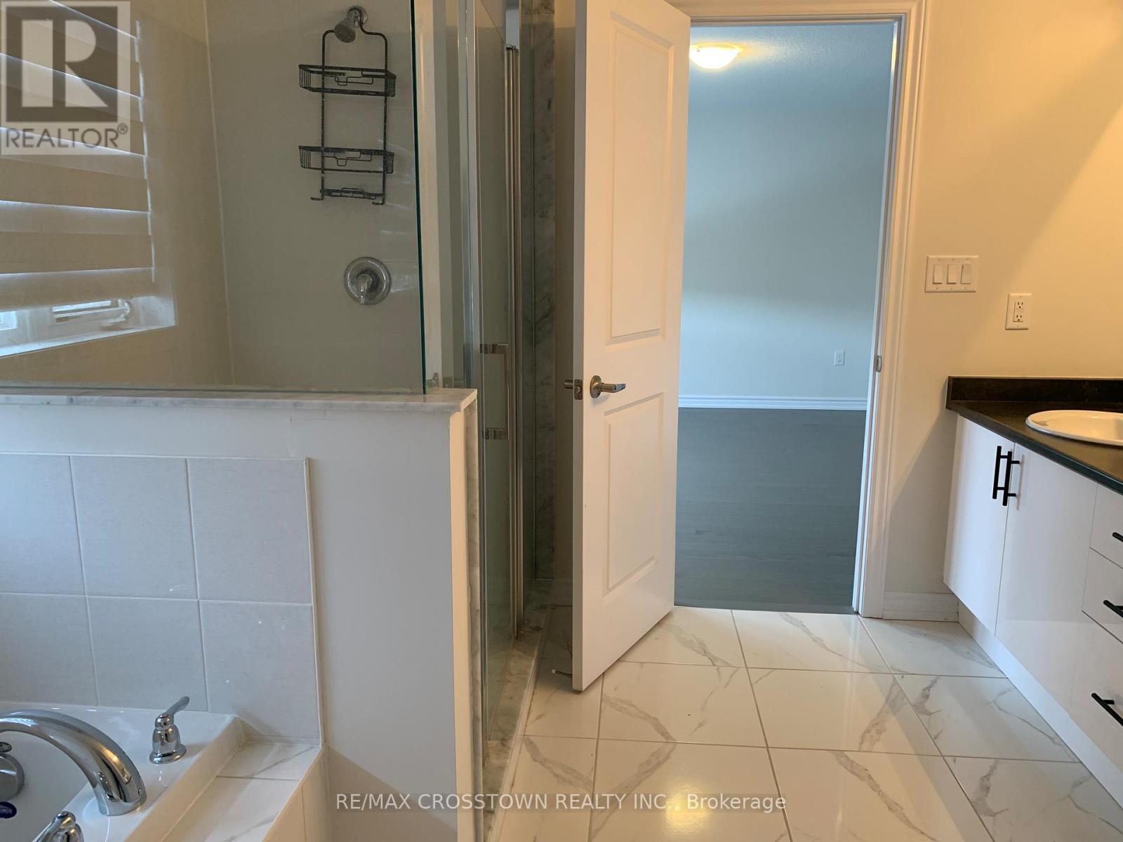 20 Rochester Drive, Barrie, Ontario  L9S 2Z8 - Photo 21 - S12453633