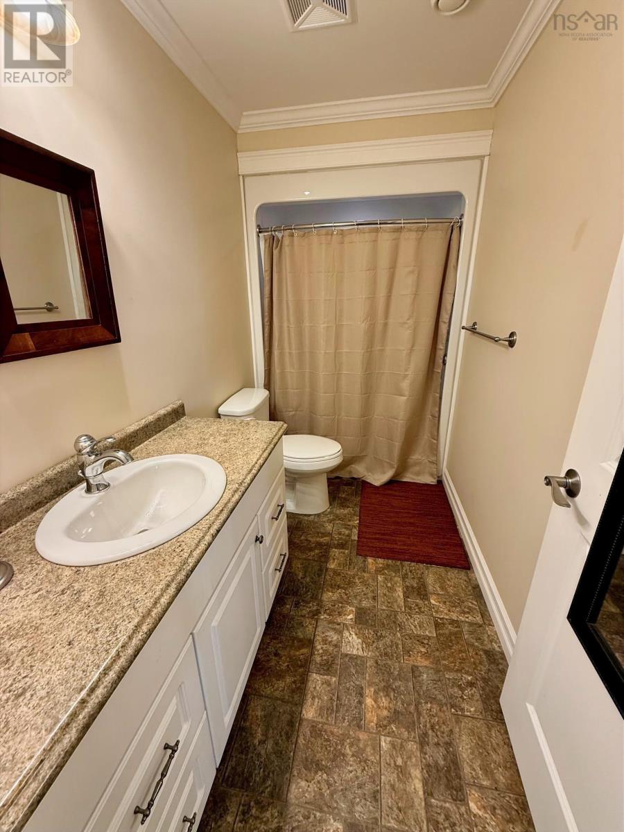 378 Glen Allan Drive, Bridgewater, Nova Scotia B4V 0A9 - Photo 17 - 202529154