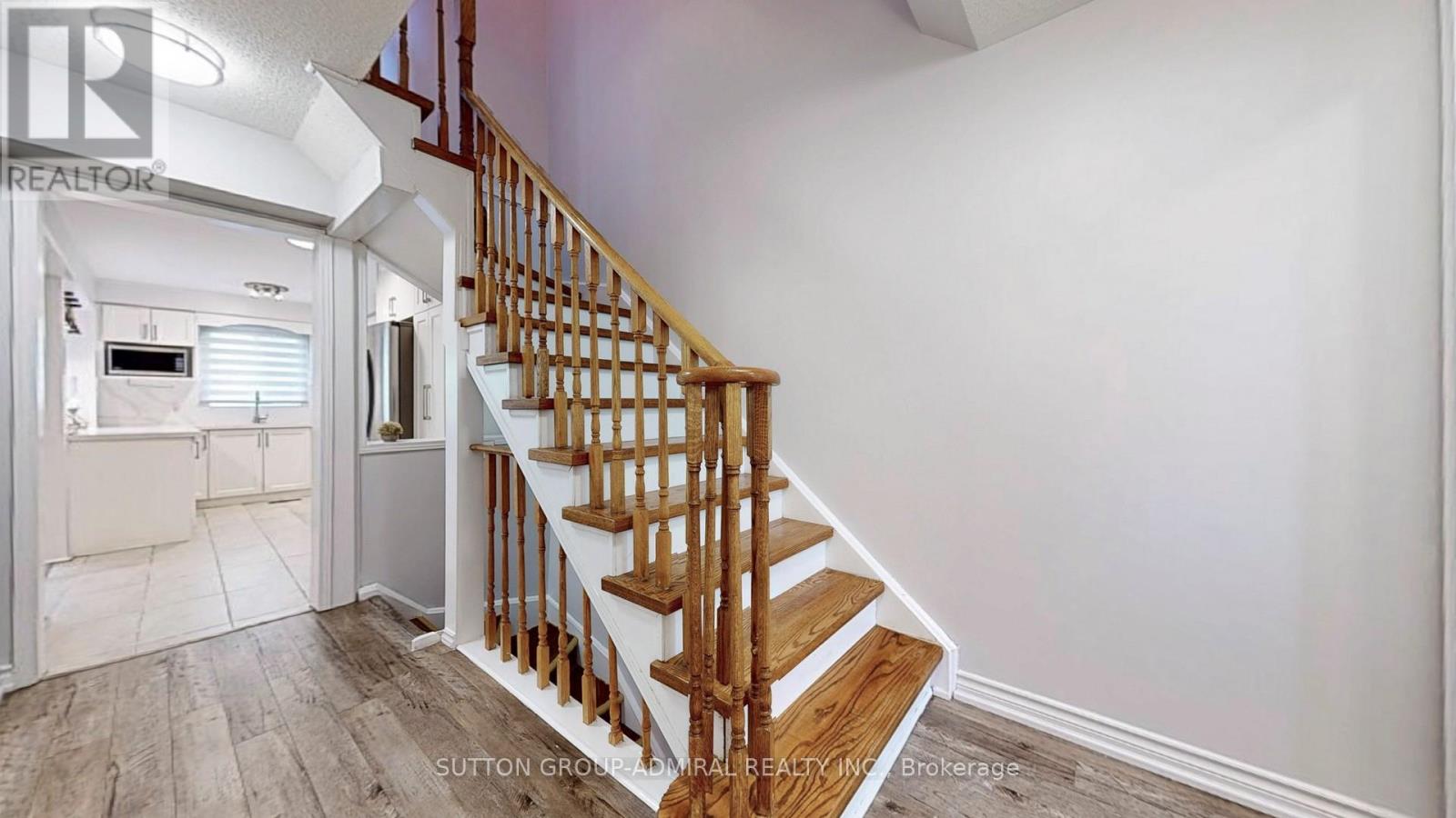 760 Ashprior Avenue, Mississauga, Ontario  L5R 3P1 - Photo 17 - W12545948