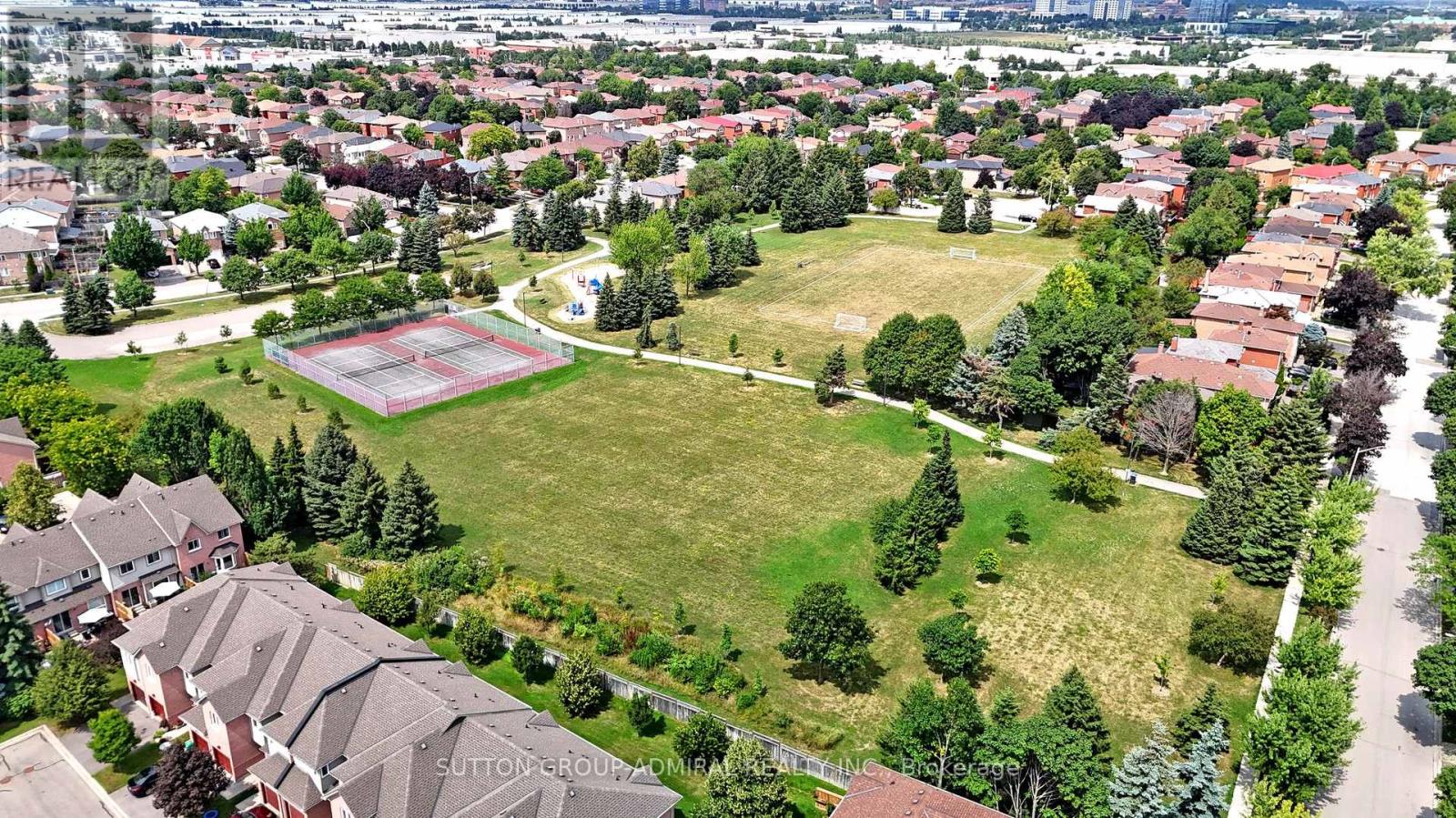 760 Ashprior Avenue, Mississauga, Ontario  L5R 3P1 - Photo 32 - W12545948