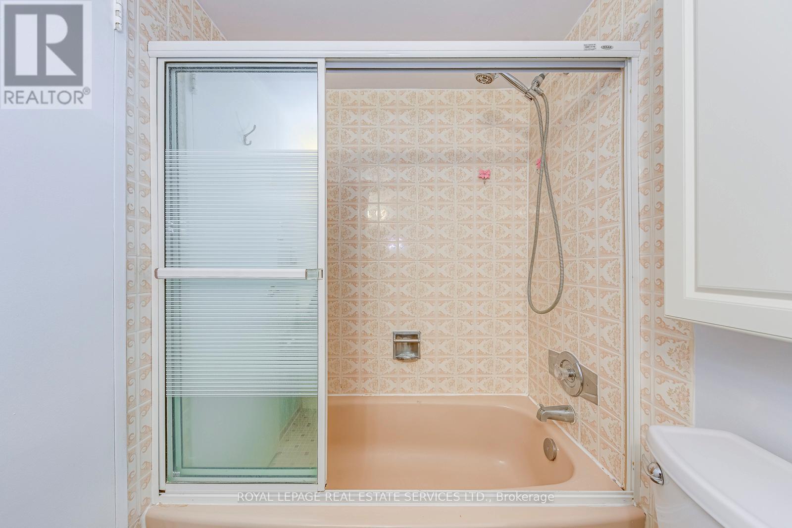 1005 - 966 Inverhouse Drive, Mississauga, Ontario  L5J 4B6 - Photo 34 - W12581440