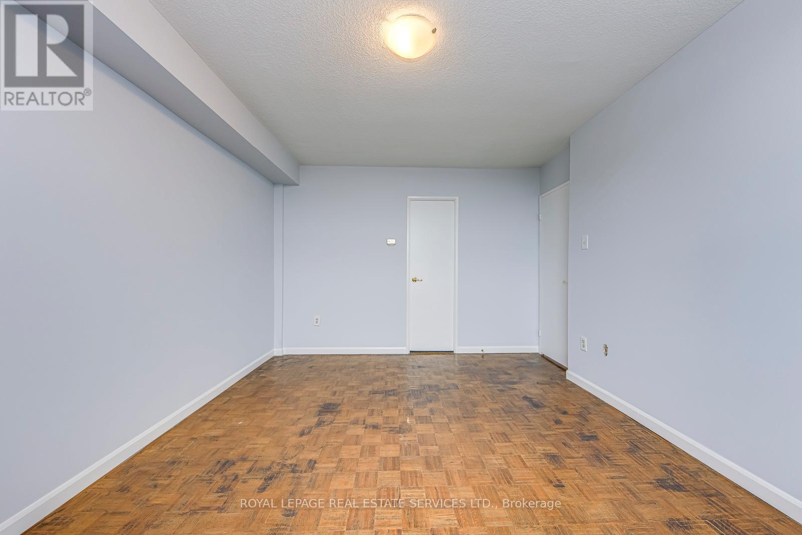 1005 - 966 Inverhouse Drive, Mississauga, Ontario  L5J 4B6 - Photo 26 - W12581440