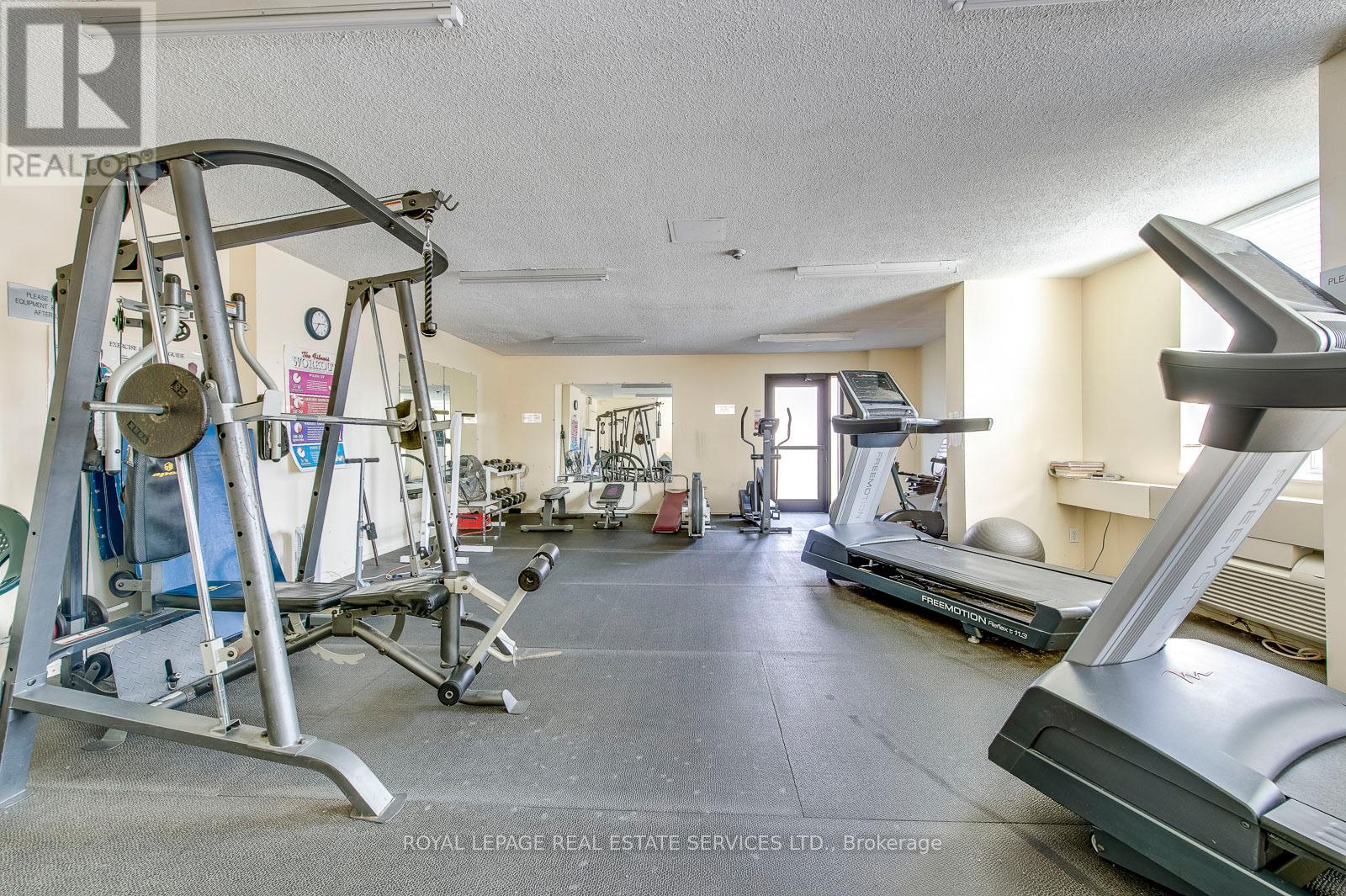 1005 - 966 Inverhouse Drive, Mississauga, Ontario  L5J 4B6 - Photo 37 - W12581440