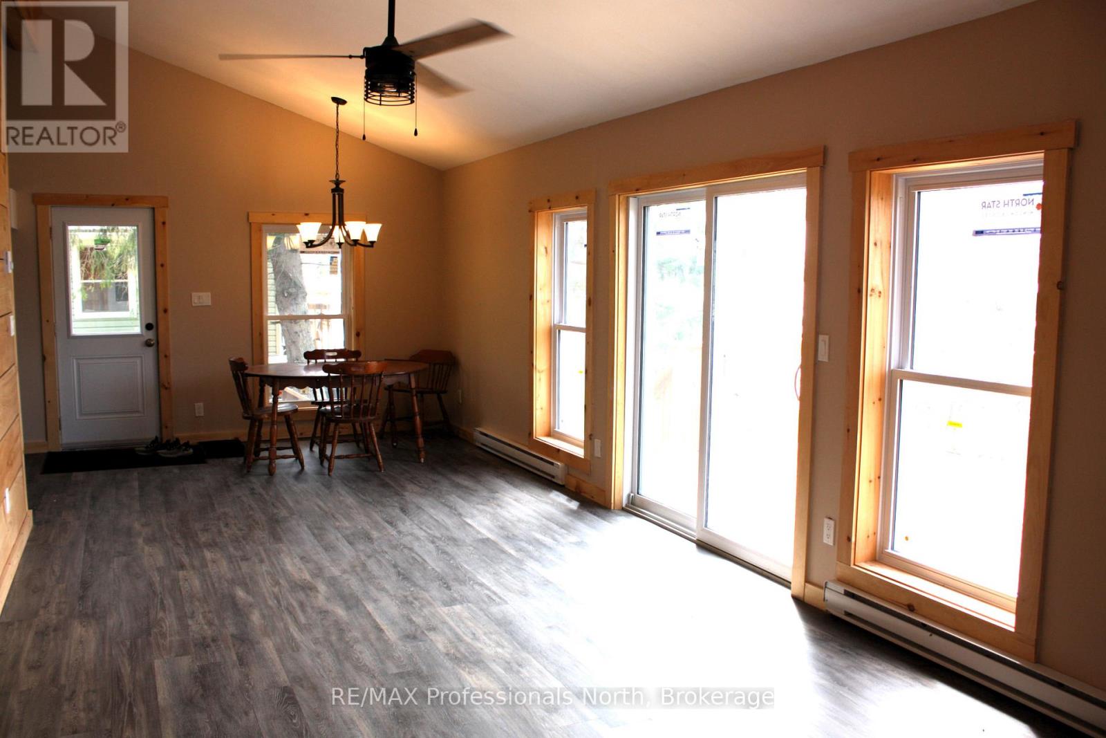 53 Long Island, Otonabee-South Monaghan, Ontario  K0L 1B0 - Photo 12 - X12440815