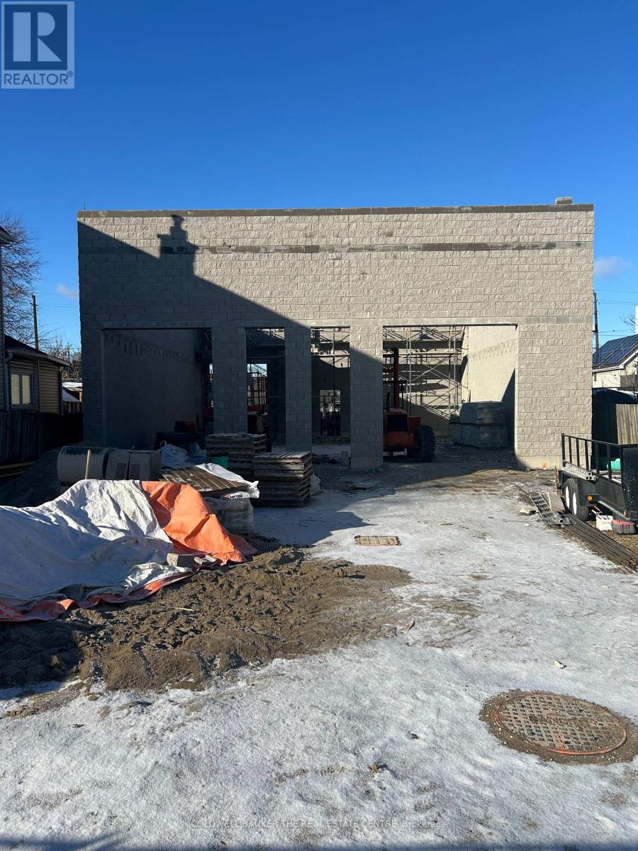 A & B - 389/391 AVONDALE STREET, Hamilton, Ontario