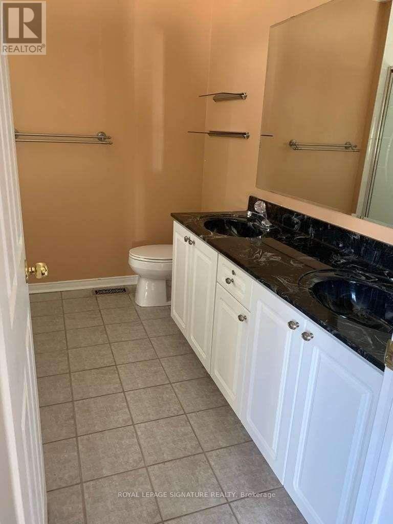 Upper - 2419 Bankside Drive, Mississauga, Ontario  L5M 6E6 - Photo 18 - W12626832