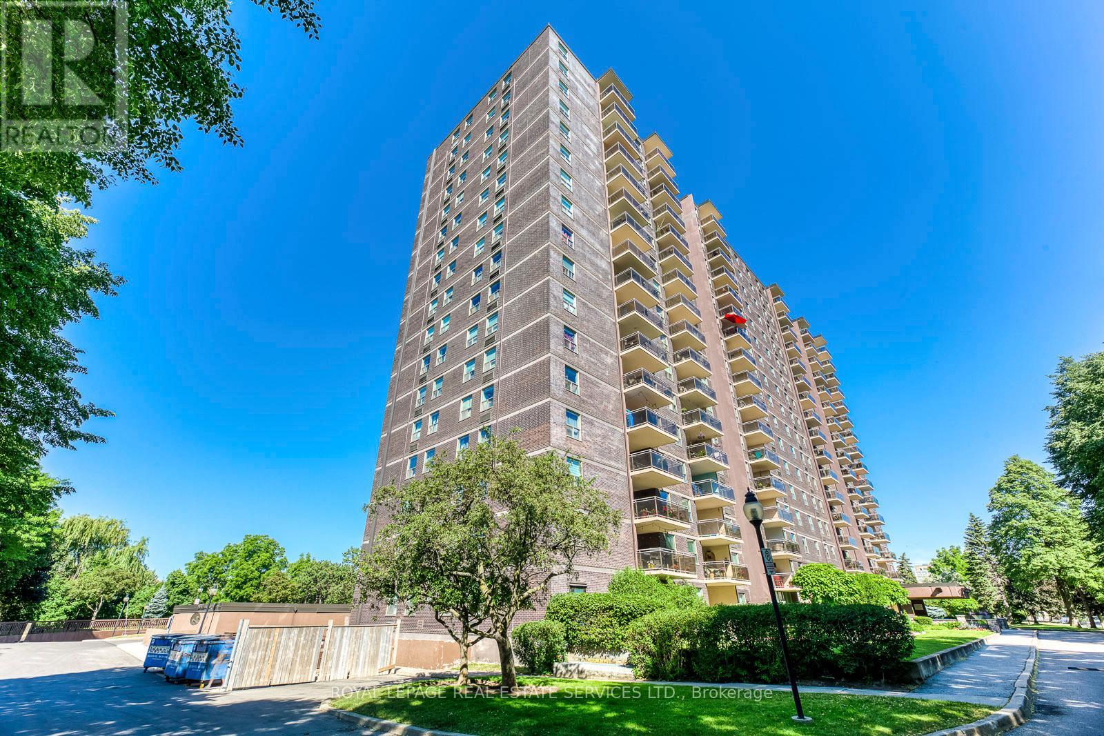 1005 - 966 Inverhouse Drive, Mississauga, Ontario  L5J 4B6 - Photo 1 - W12581440