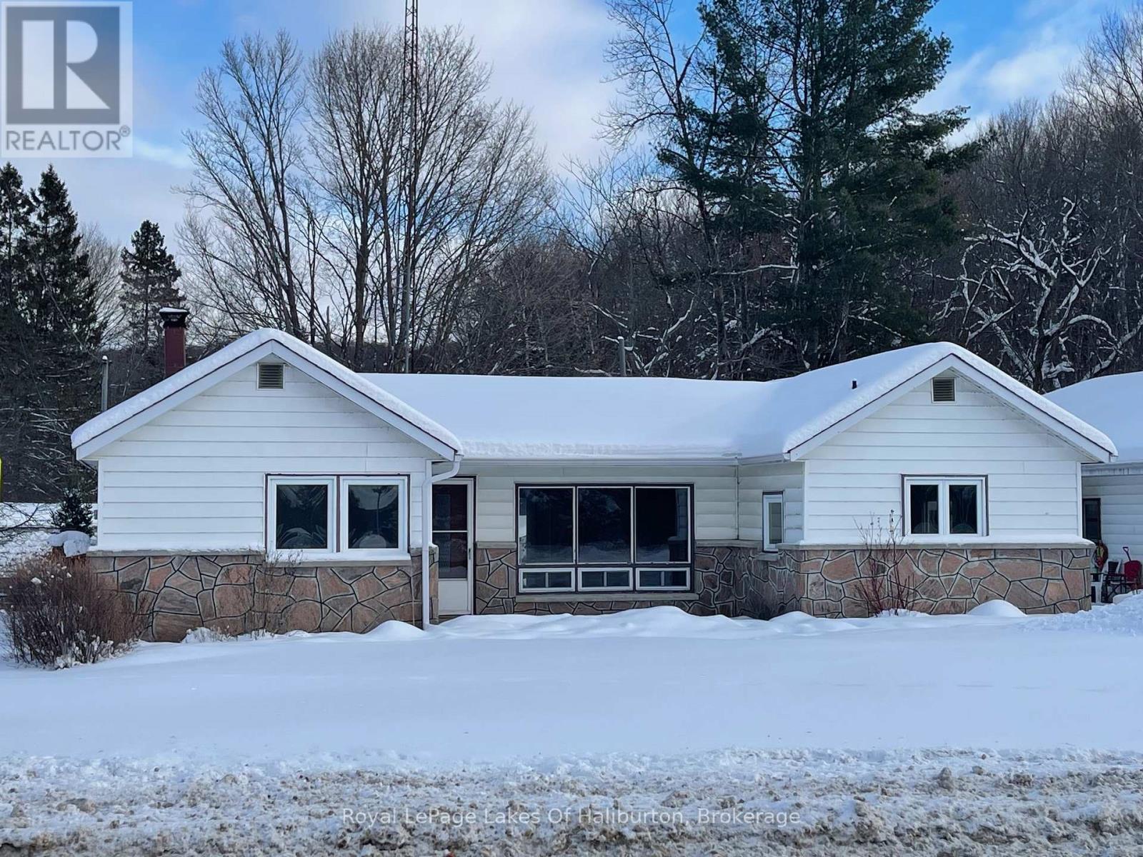 7192 Gelert Road, Dysart Et Al, Ontario  K0M 1S0 - Photo 1 - X12584944