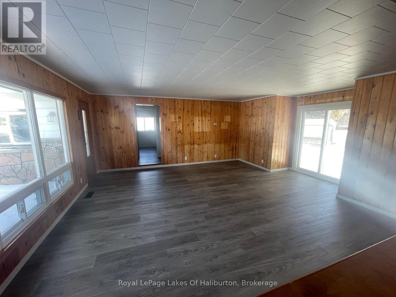 7192 Gelert Road, Dysart Et Al, Ontario  K0M 1S0 - Photo 6 - X12584944