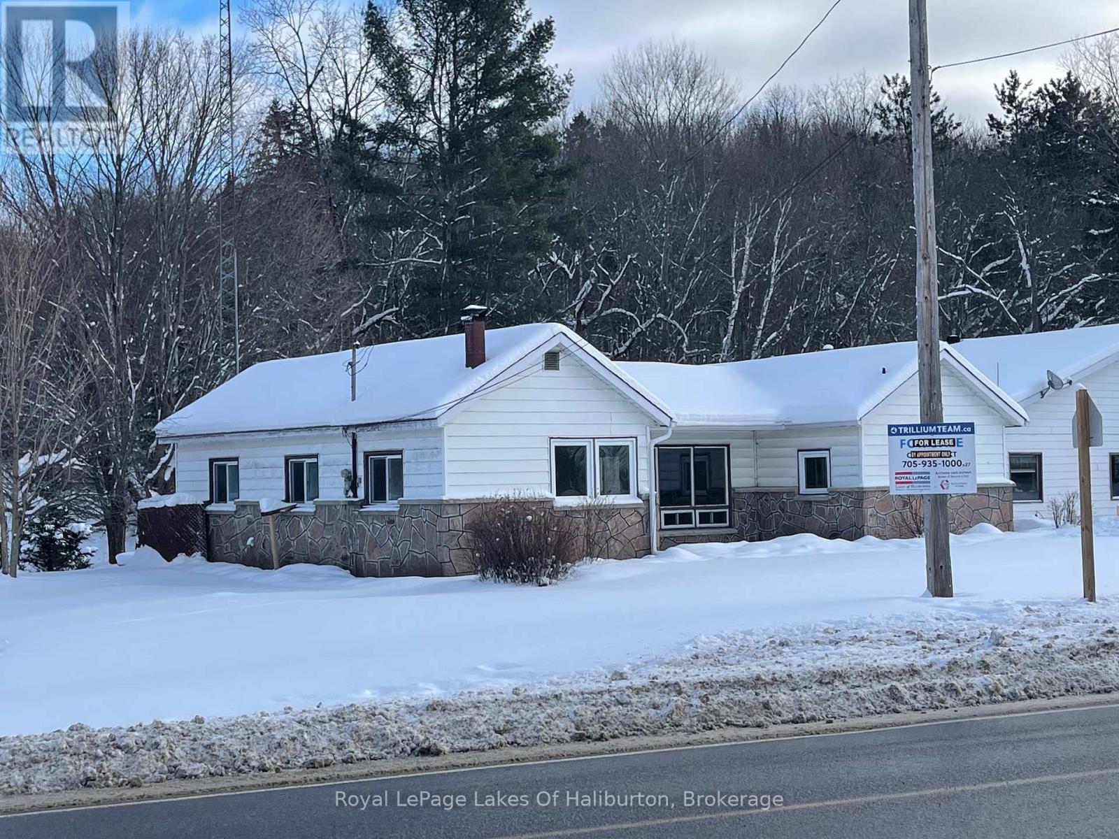 7192 Gelert Road, Dysart Et Al, Ontario  K0M 1S0 - Photo 14 - X12584944