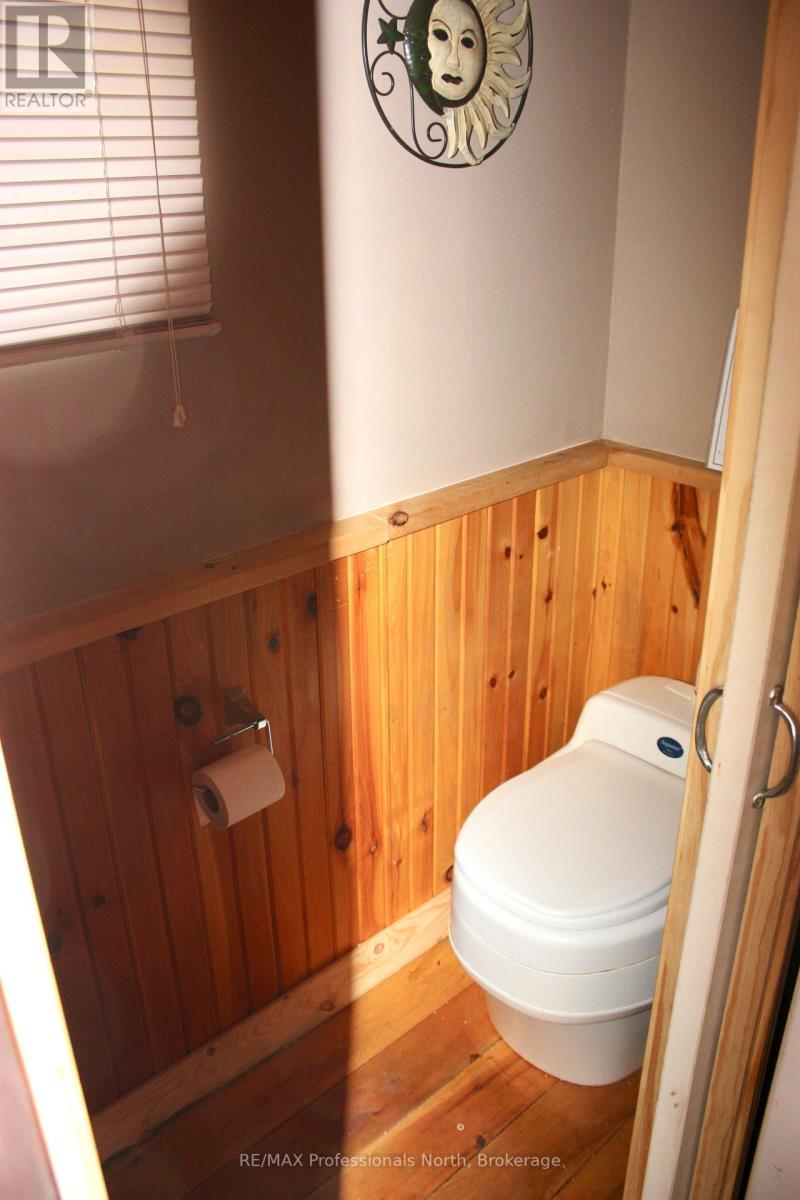 810 4th Line, Douro-Dummer, Ontario  K0L 3E0 - Photo 25 - X12440982