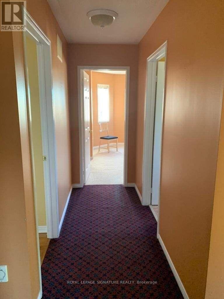 Upper - 2419 Bankside Drive, Mississauga, Ontario  L5M 6E6 - Photo 12 - W12626832