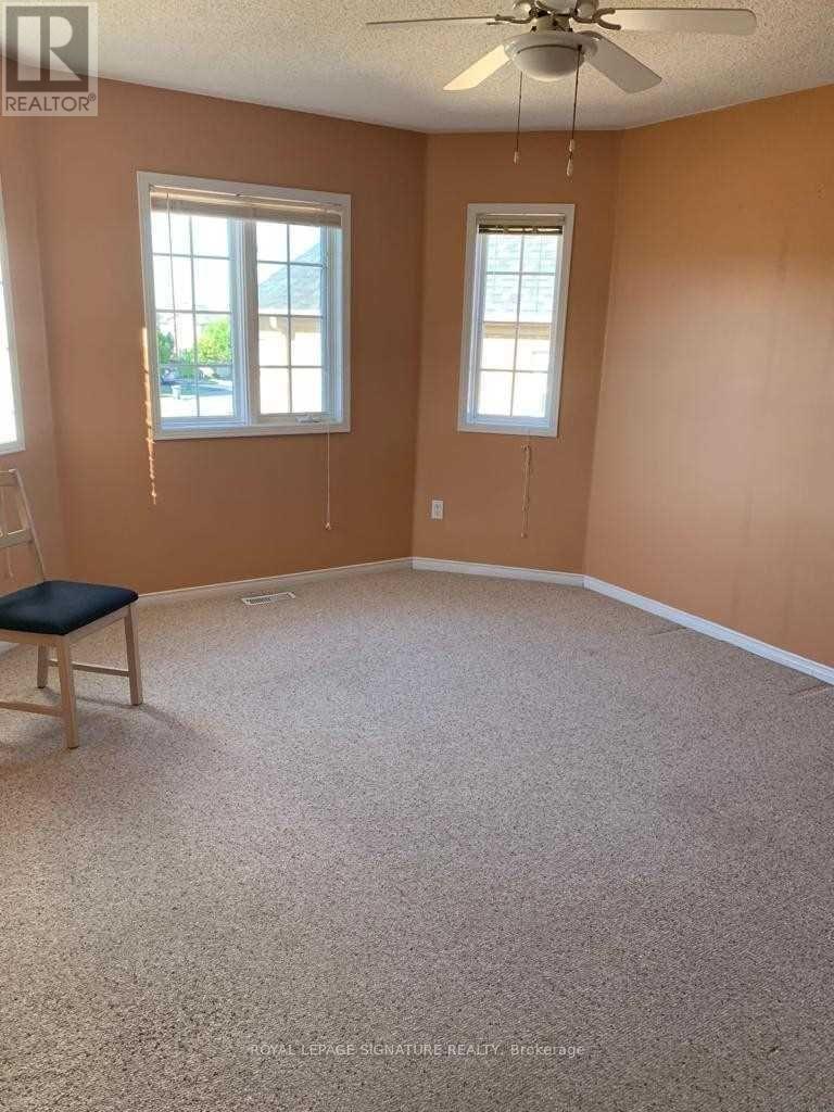 Upper - 2419 Bankside Drive, Mississauga, Ontario  L5M 6E6 - Photo 16 - W12626832