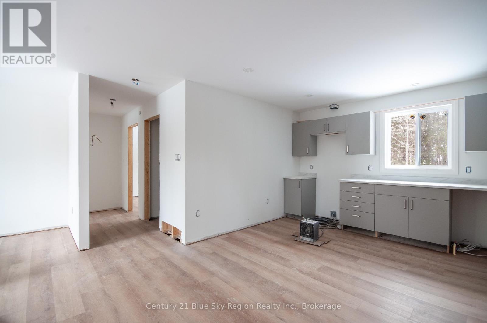 113 Riverside Drive, Bonfield, Ontario P0H 1E0 - Photo 4 - X12627938