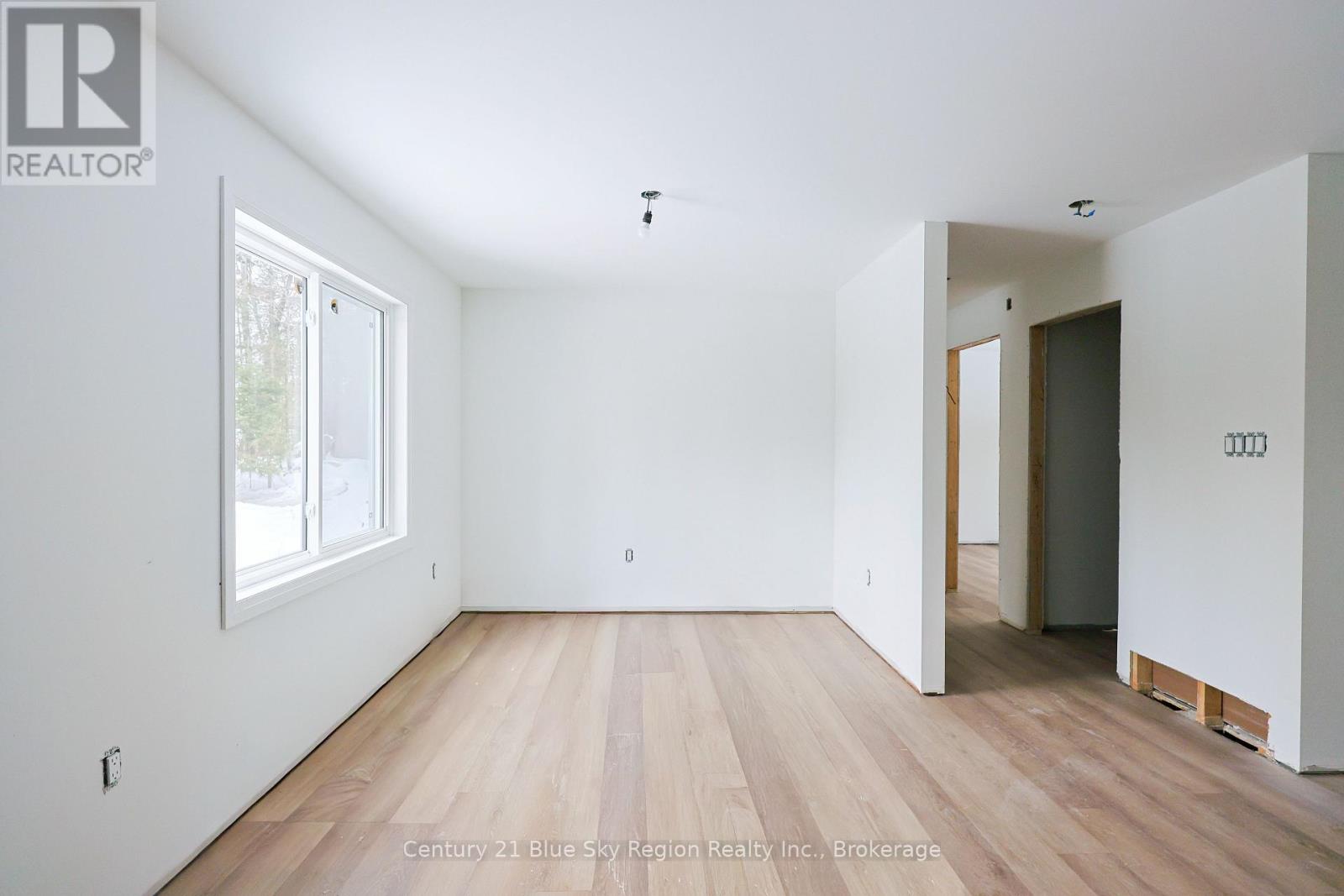 113 Riverside Drive, Bonfield, Ontario P0H 1E0 - Photo 5 - X12627938