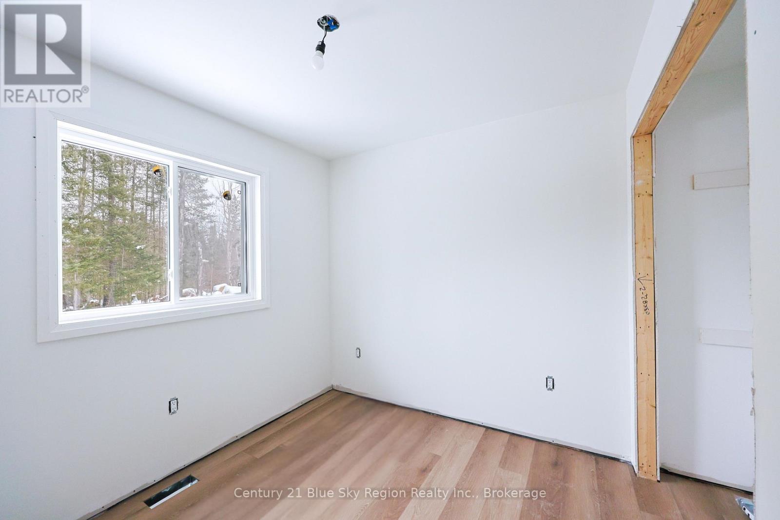 113 Riverside Drive, Bonfield, Ontario P0H 1E0 - Photo 8 - X12627938