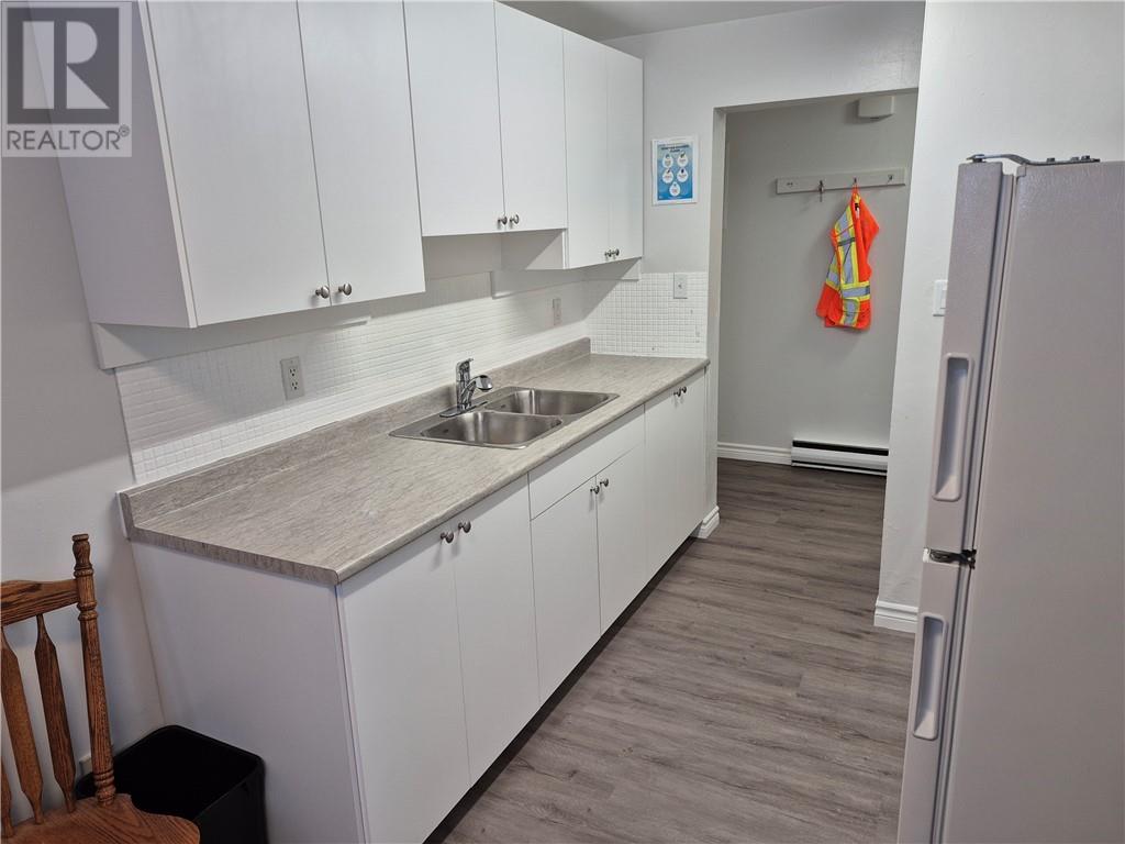 1097 Martindale Road, Sudbury, Ontario  P3E 4J3 - Photo 2 - 2125891