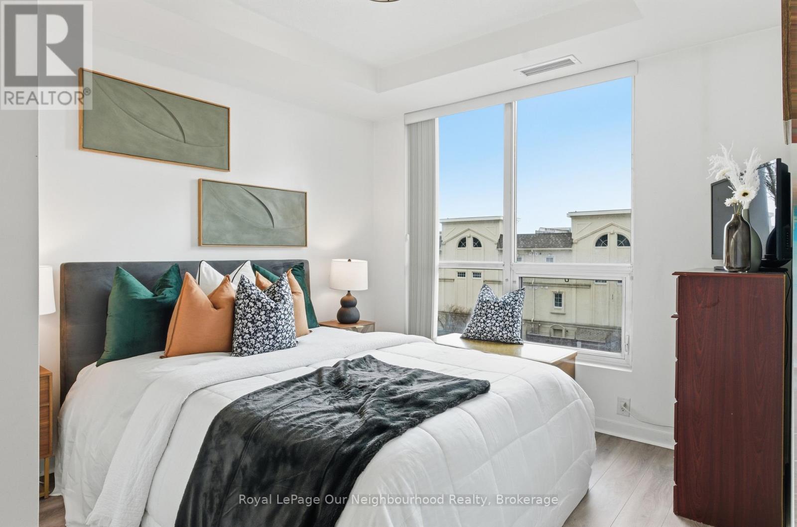 301 - 1235 Bayly Street, Pickering, Ontario  L1W 1L7 - Photo 12 - E12627864