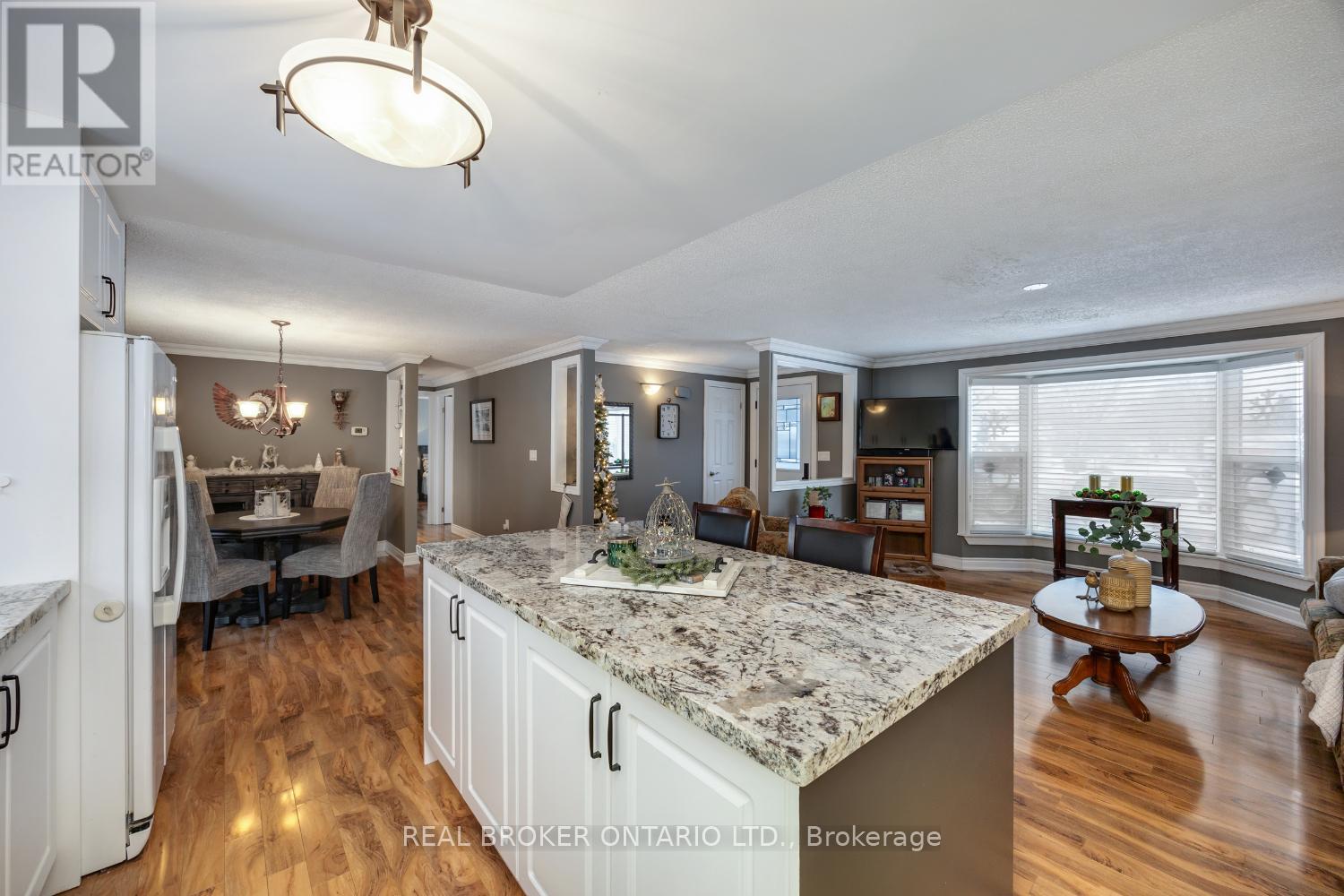 22 Champlain Court, Clarington, Ontario  L1B 1A5 - Photo 7 - E12628012