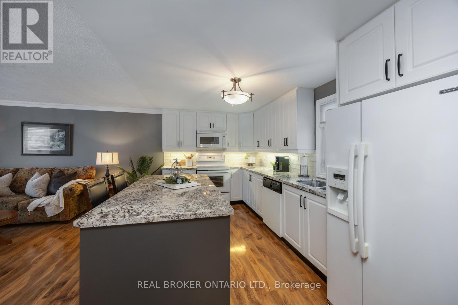 22 Champlain Court, Clarington, Ontario  L1B 1A5 - Photo 9 - E12628012