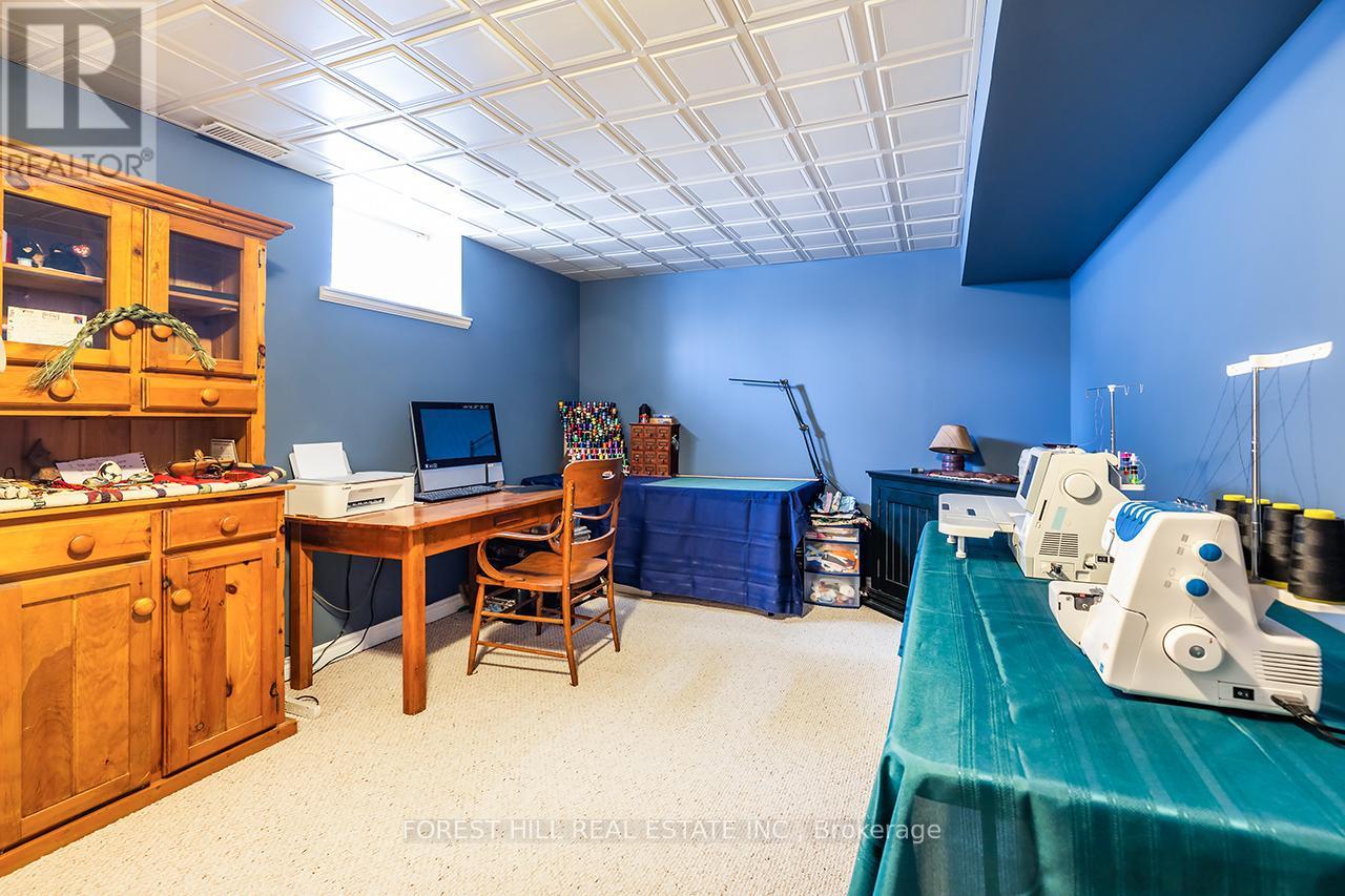 110 Westview Drive, Kawartha Lakes, Ontario  K0L 2W0 - Photo 31 - X12496190