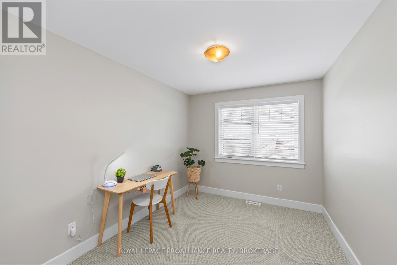 1114 Barrow Avenue, Kingston, Ontario  K7M 0G5 - Photo 24 - X12628036