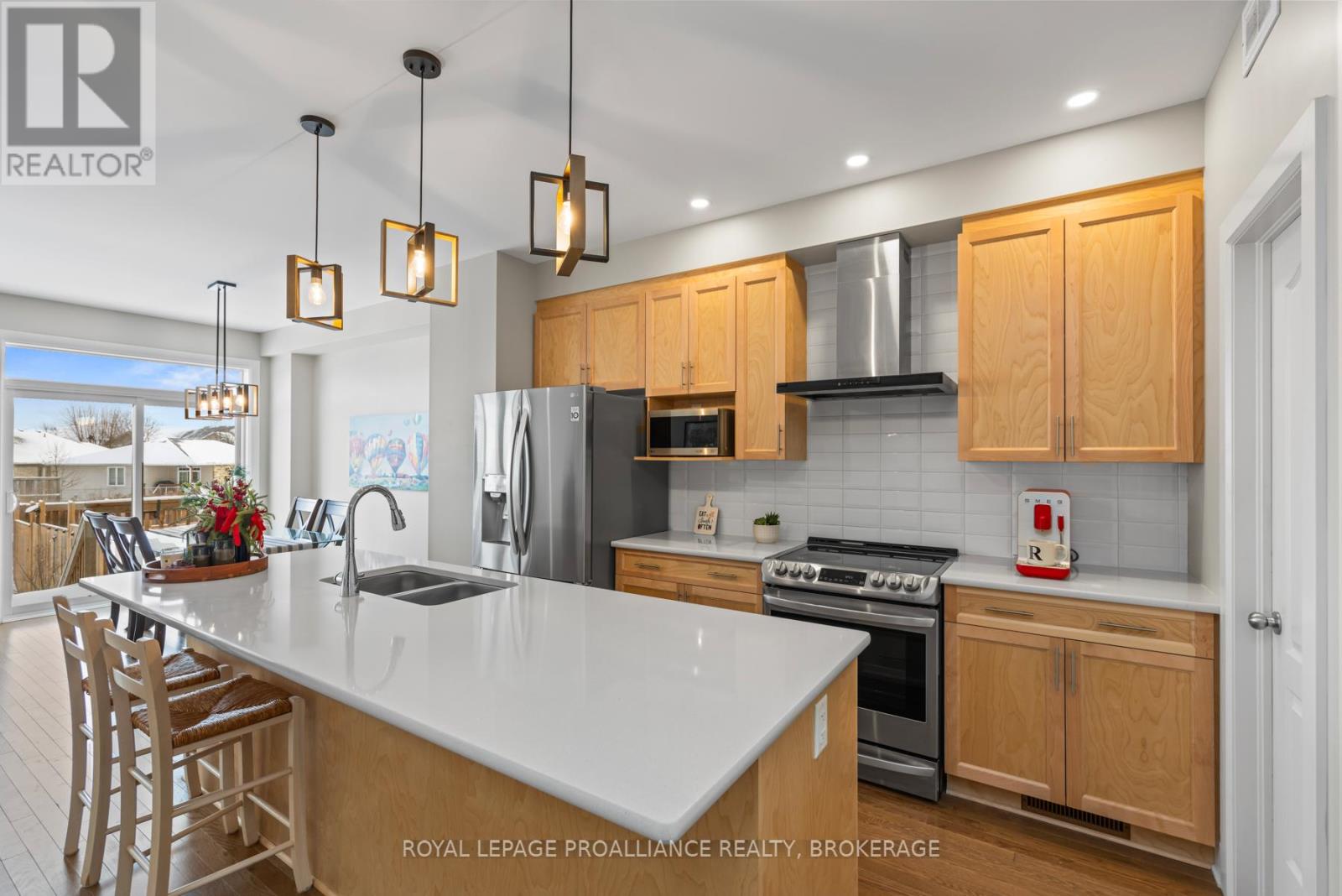 1114 Barrow Avenue, Kingston, Ontario  K7M 0G5 - Photo 4 - X12628036