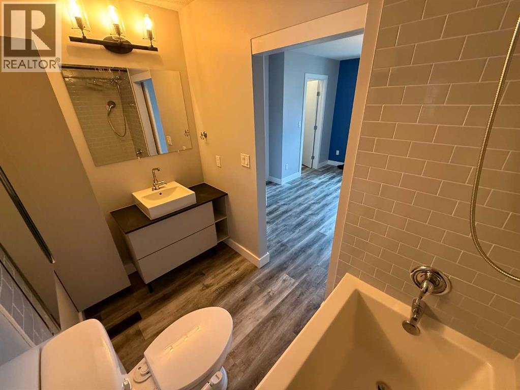 117 Plante Cove, Hinton, Alberta T7V 1Z4 - Photo 7 - A2262006