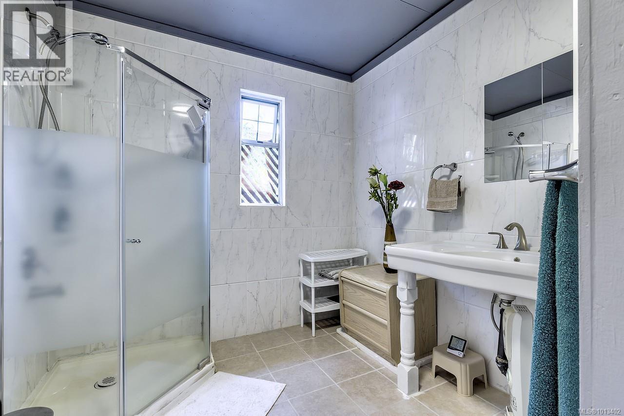 204 380 Martindale Rd, Parksville, British Columbia V9P 1R7 - Photo 6 - 1013402