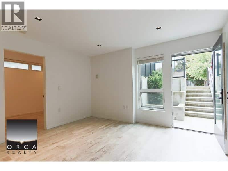 2912 Trinity Street, Vancouver, British Columbia V5K 1G2 - Photo 8 - R3067552