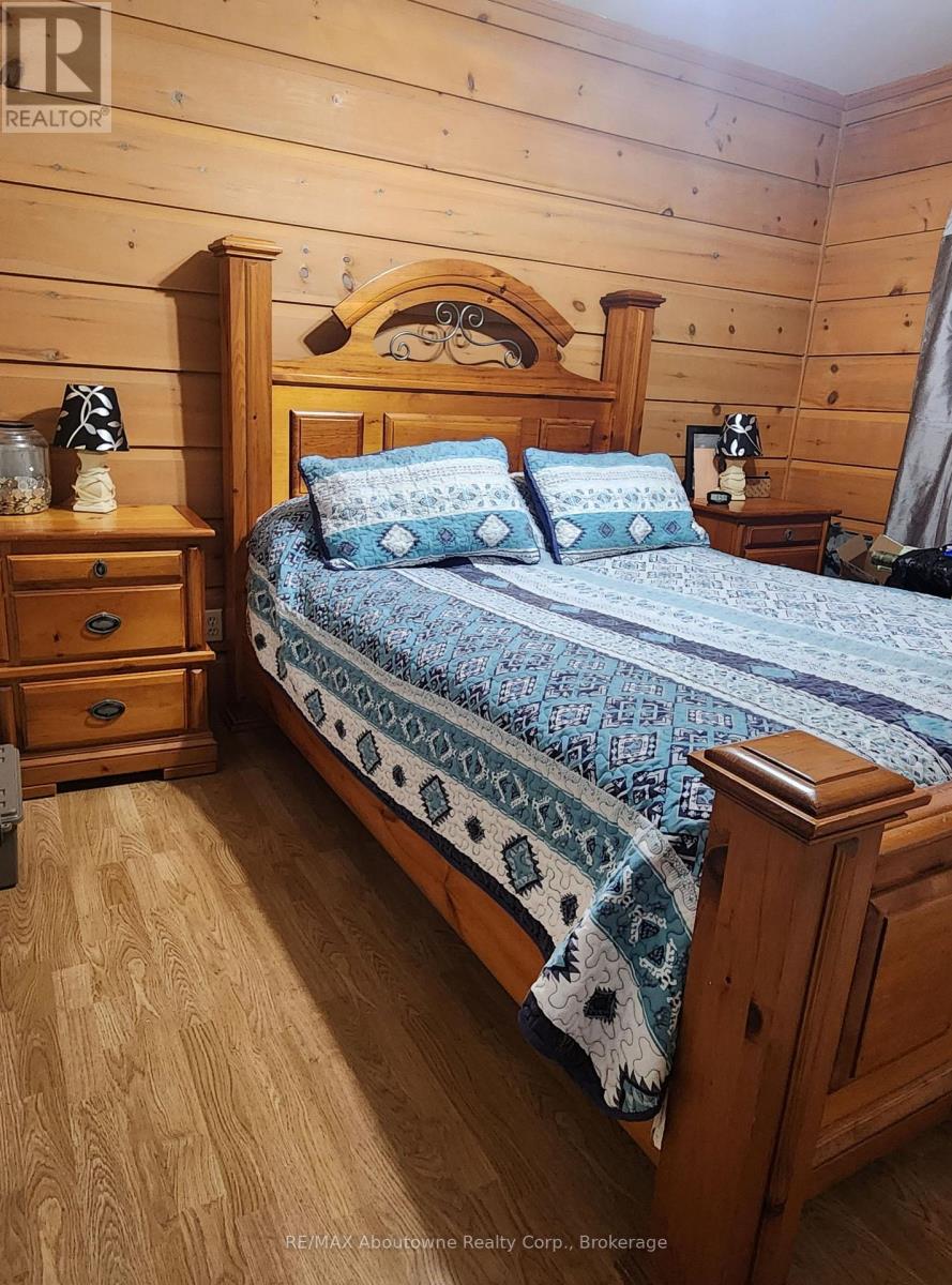 914 Skootamatta Lake Road, Frontenac, Ontario  K0H 1K0 - Photo 7 - X12497500