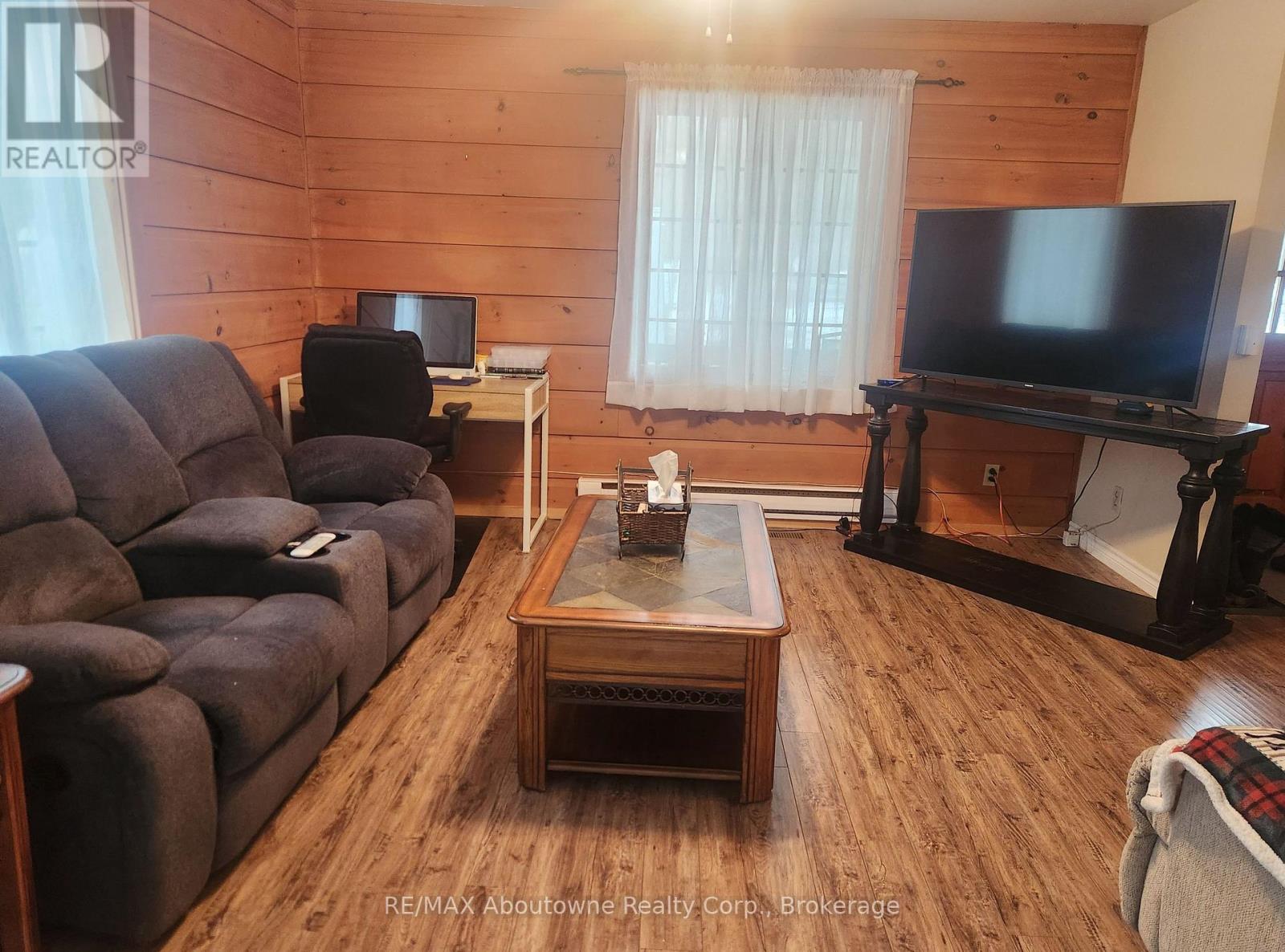 914 Skootamatta Lake Road, Frontenac, Ontario  K0H 1K0 - Photo 3 - X12497500