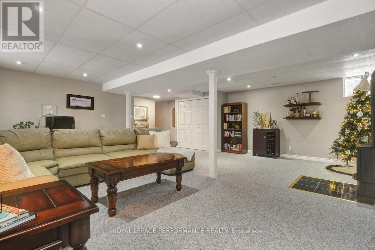 552 Loucks Drive, Russell, Ontario  K4R 1B6 - Photo 25 - X12627838