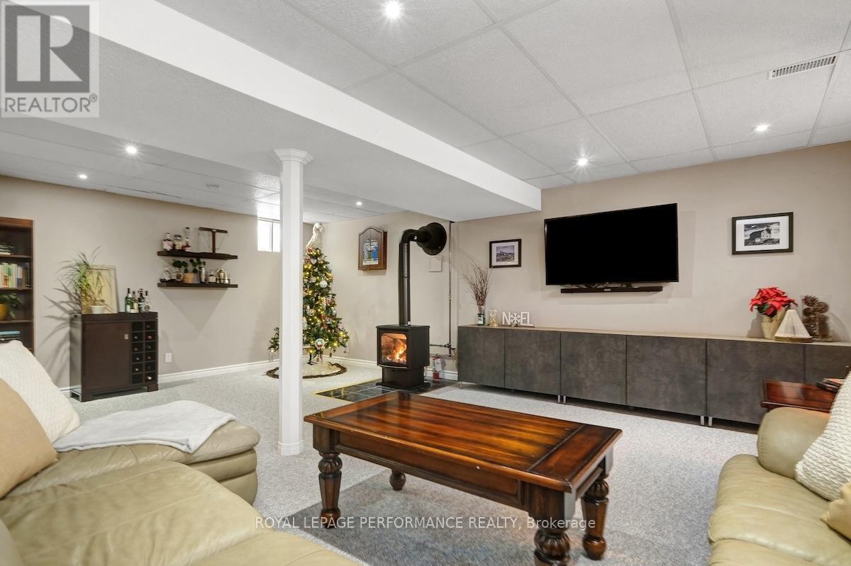 552 Loucks Drive, Russell, Ontario  K4R 1B6 - Photo 27 - X12627838