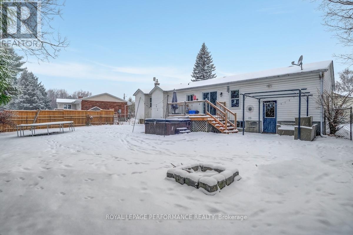 552 Loucks Drive, Russell, Ontario  K4R 1B6 - Photo 37 - X12627838