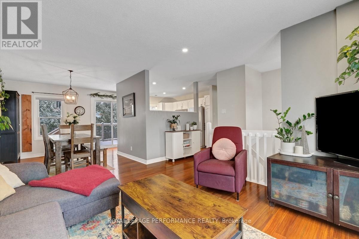 552 Loucks Drive, Russell, Ontario  K4R 1B6 - Photo 6 - X12627838